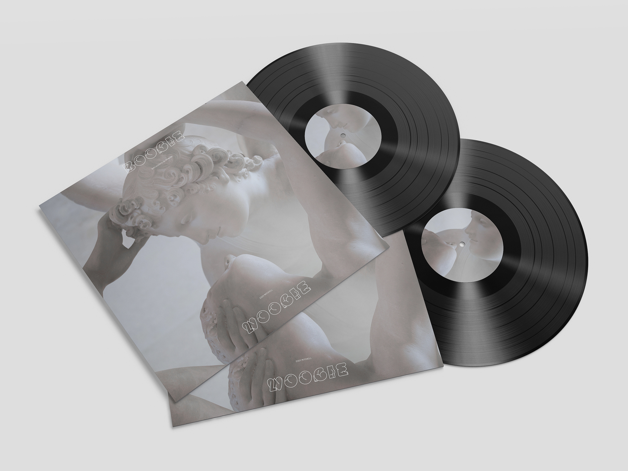 Maquette de pochette de vinyle dont le visuel présente une photo d'une sculpture de couple et les informations concernant la musique avec une police de caractères illustrée en forme de fesse.