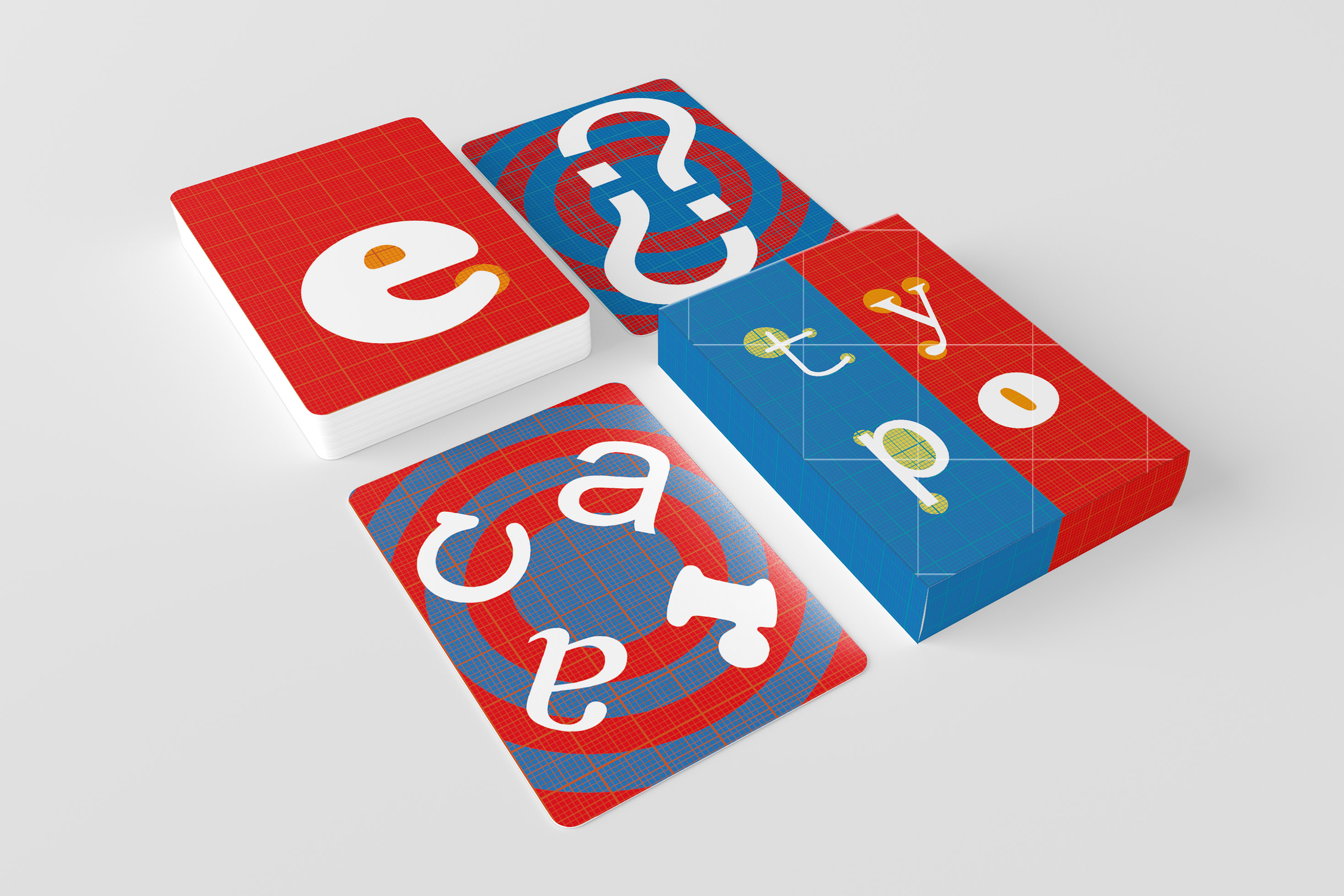 maquette du jeu de cartes contenant la boite et trois cartes